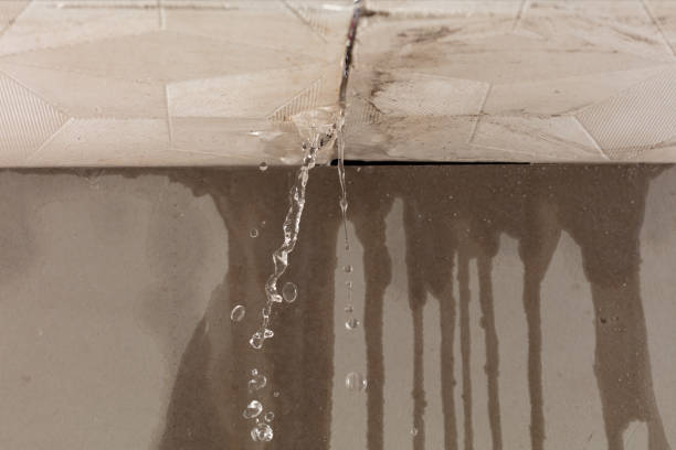 Professional Sewage Cleanup technician working in Davis, OK